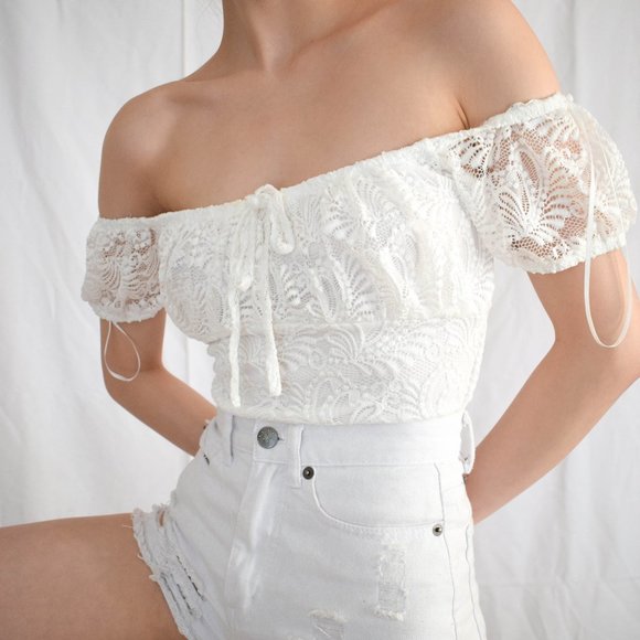 Lace Bodysuit - Picture 6 of 8